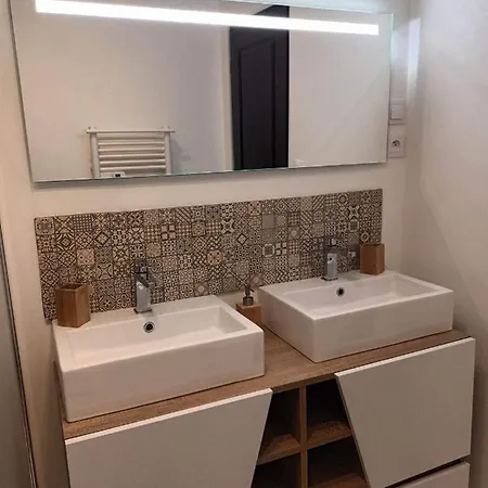 Appt Centre Apartment