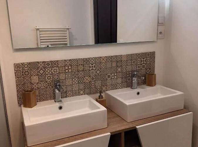 Le Grenier D Hermine 아파트